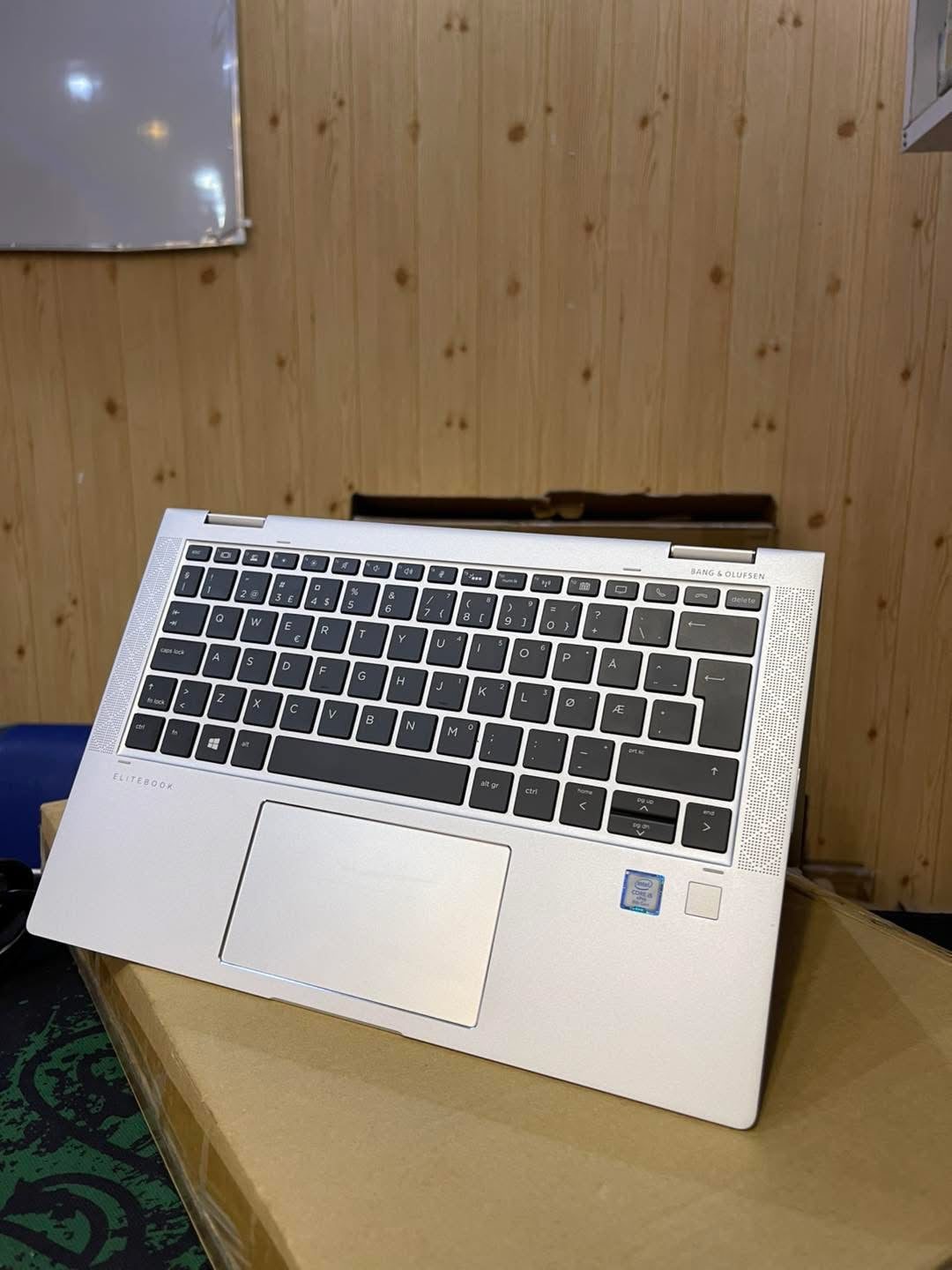 HP ELITEBOOK 1030 G3