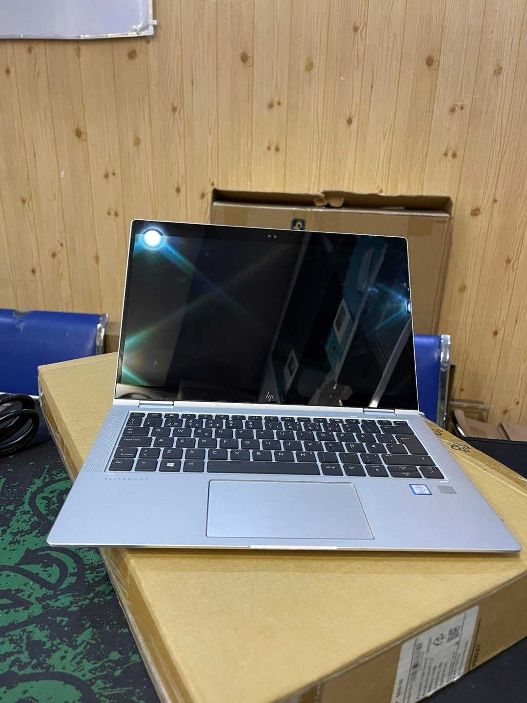 HP ELITEBOOK 1030 G3